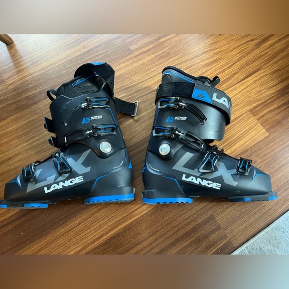 Lange Ski Boots - only worn for 2 hours - Picture 8 of 10